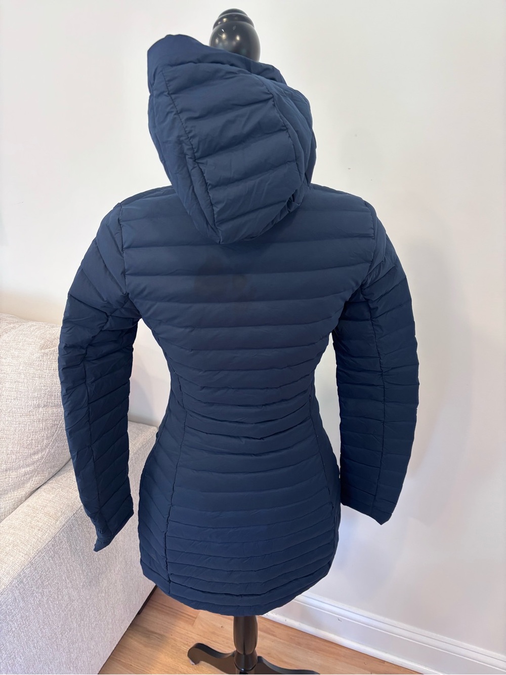 Lululemon Pack It Down Long Jacket in true navy size 4 - Picture 9 of 12